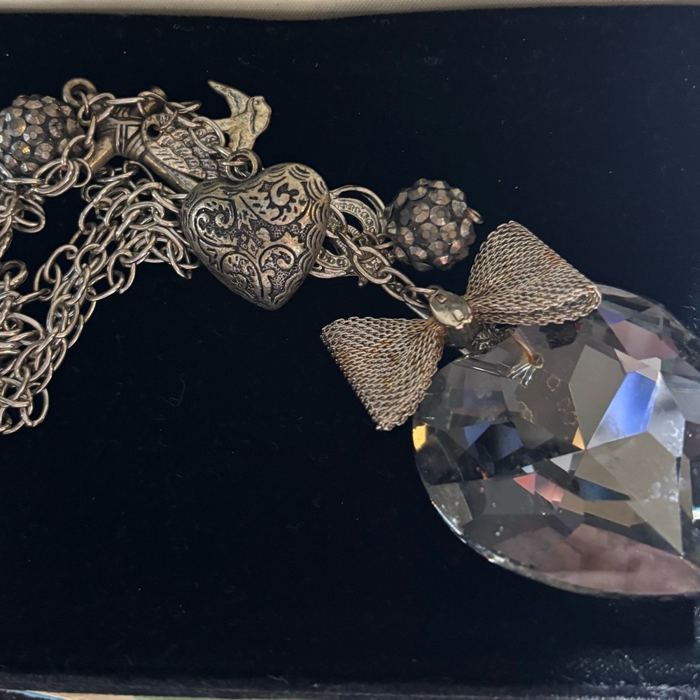 Elegant Heart Pendant Necklace with Bow Accent